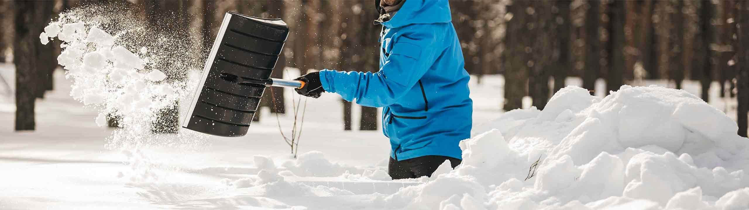 Herramientas para la nieve Fiskars en Taller Valero